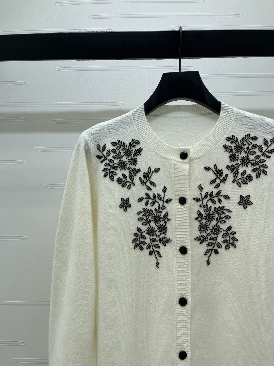CD SS26 Beaded Floral Cardigan Ivory Wool 351064
