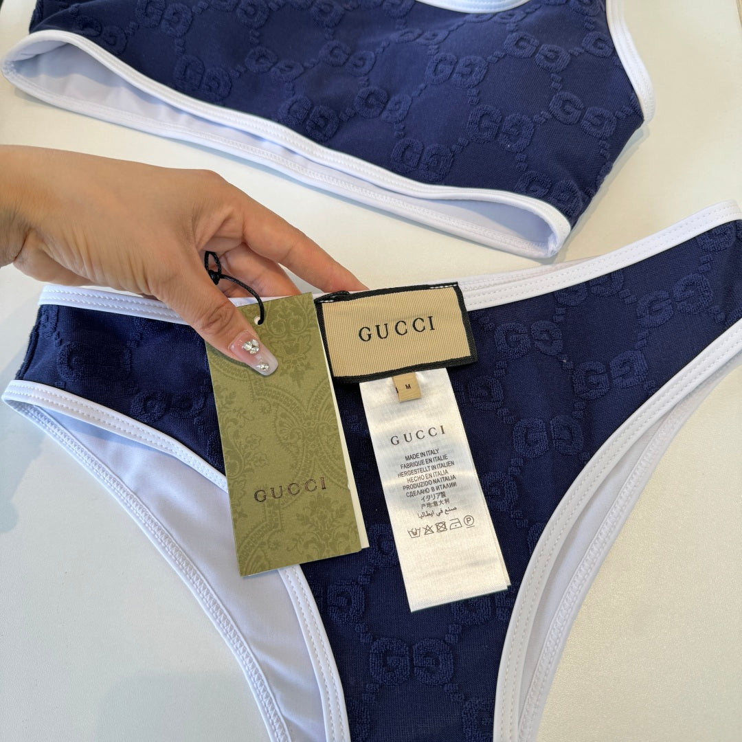 Gucci 26s Two-Piece Navy Blue Cotton 184237