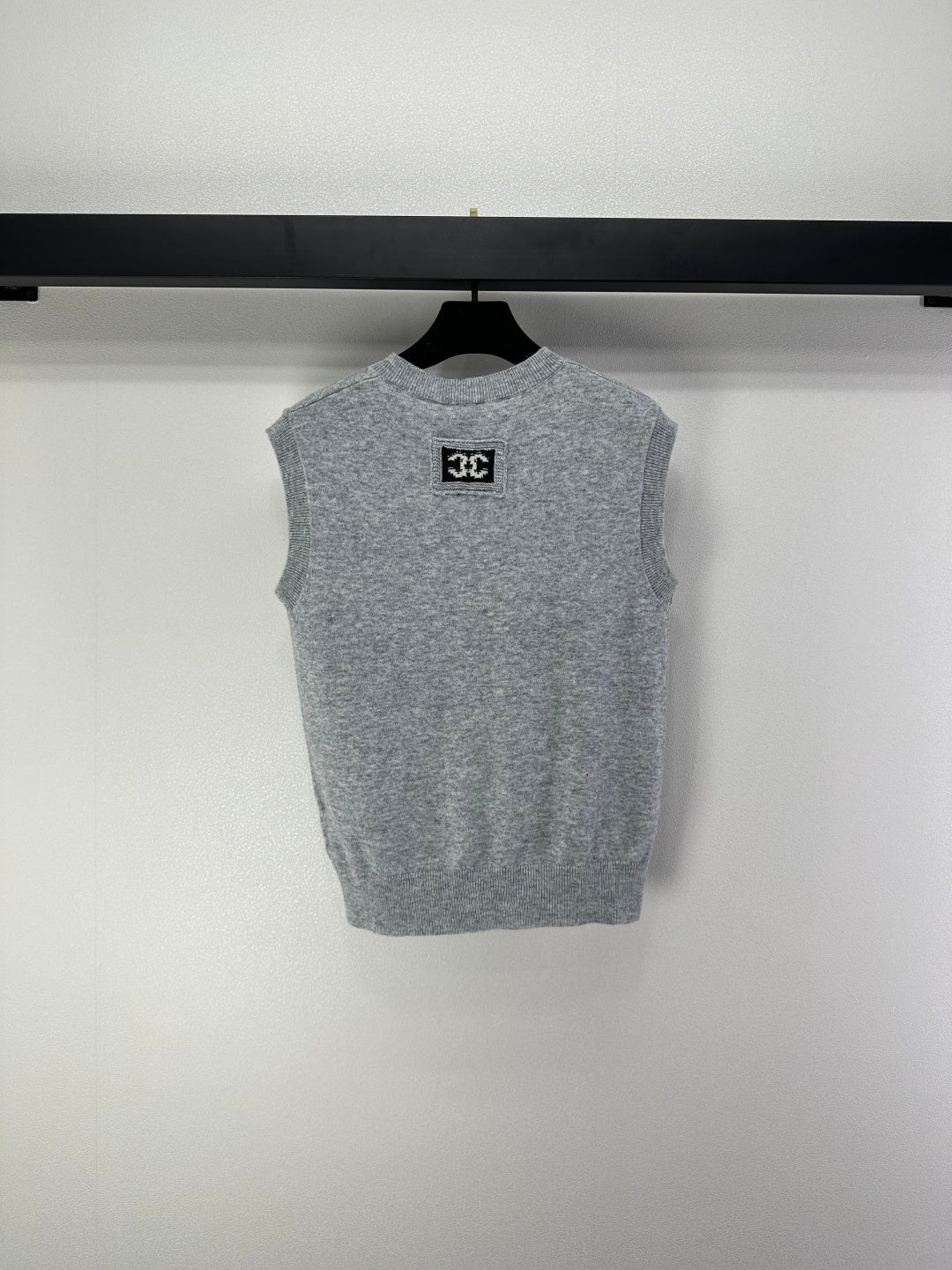 CC V-neck Vest Grey Wool 346001