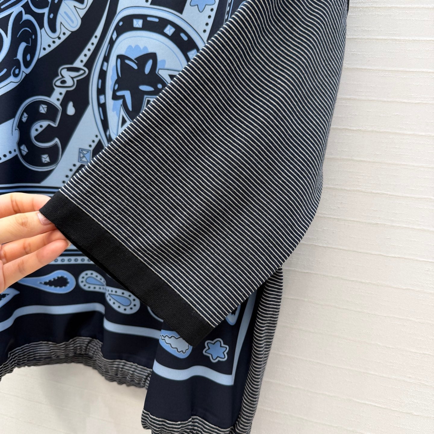 HM "Candy Libris" Long-Sleeve Dark Blue Cotton Tencel