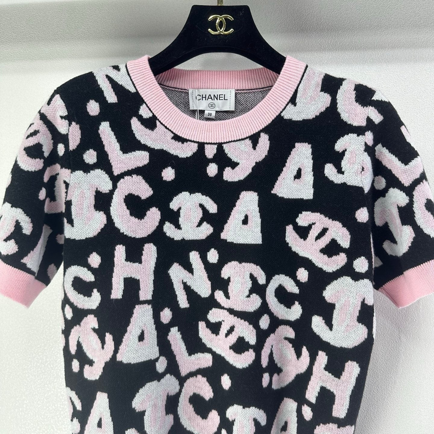 CC Short-Sleeved Knit Top Black Pink Wool Nylon 345986
