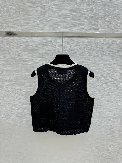 Chanel 2026 Lace Hollow-Out Round Neck Knitted Vest Cardigan Wool 132747