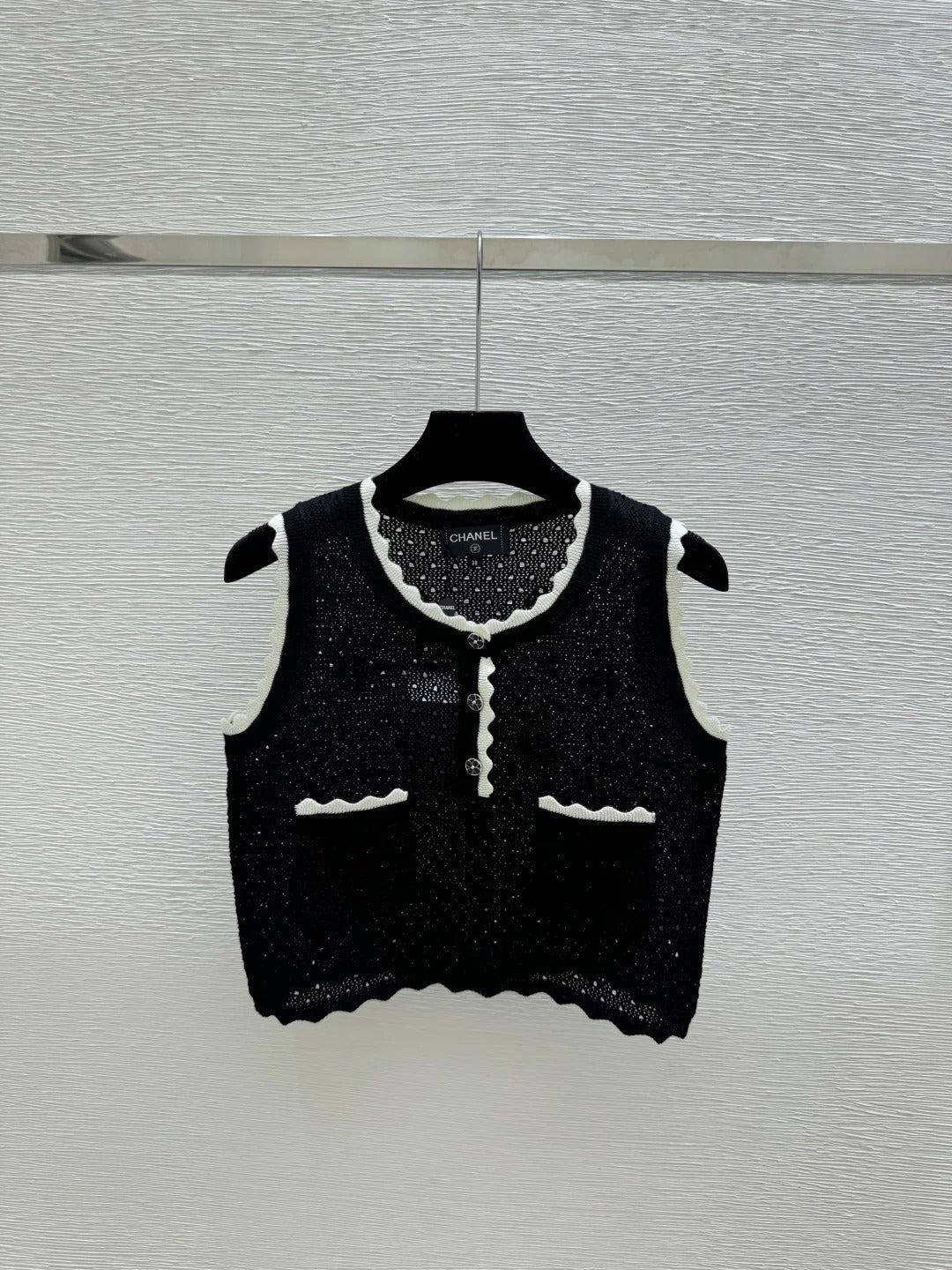 Chanel 2026 Lace Hollow-Out Round Neck Knitted Vest Cardigan Wool 132747