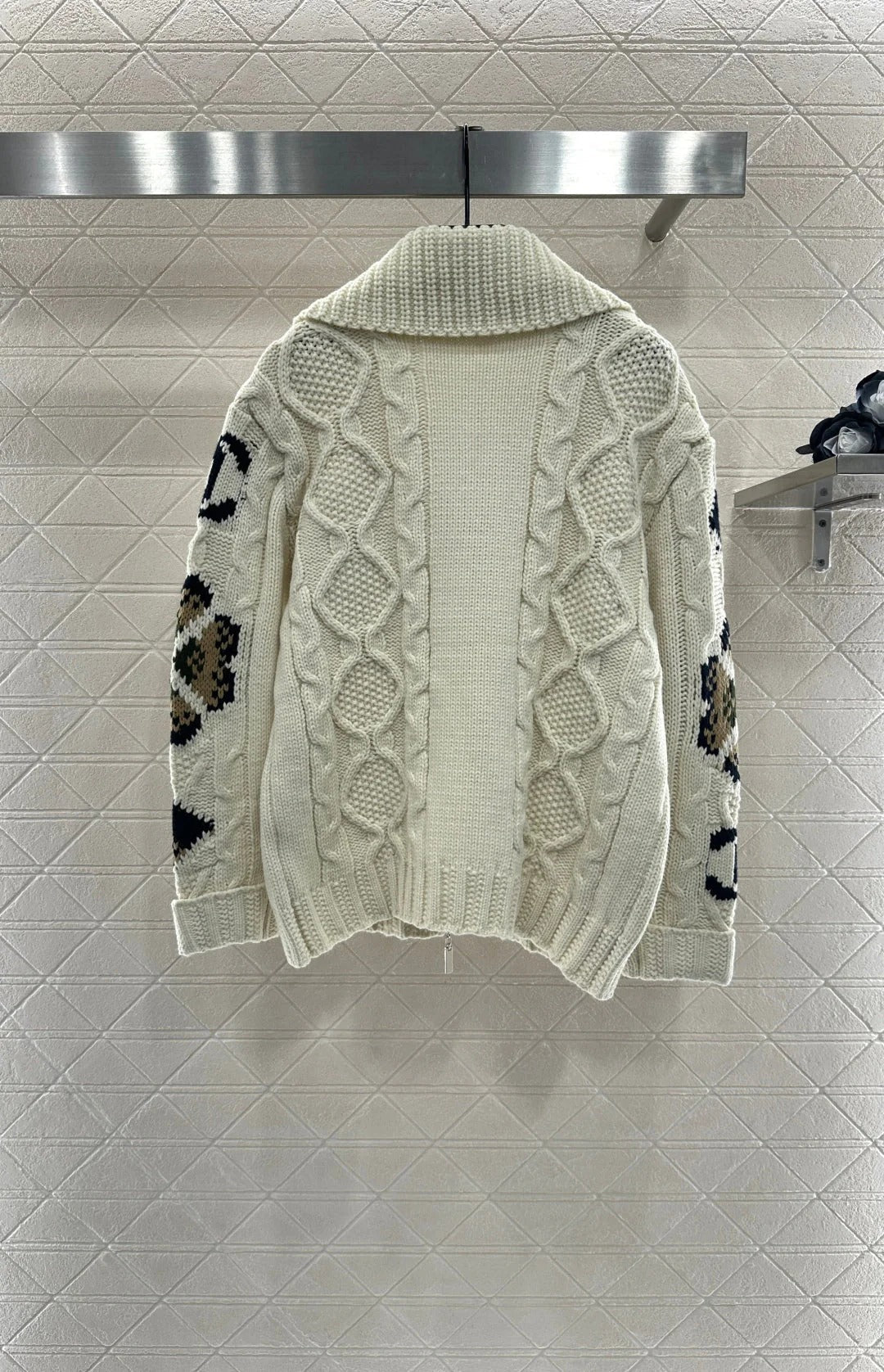 CHANEL 25S ZIPPERED CARDIGAN STYLE 115