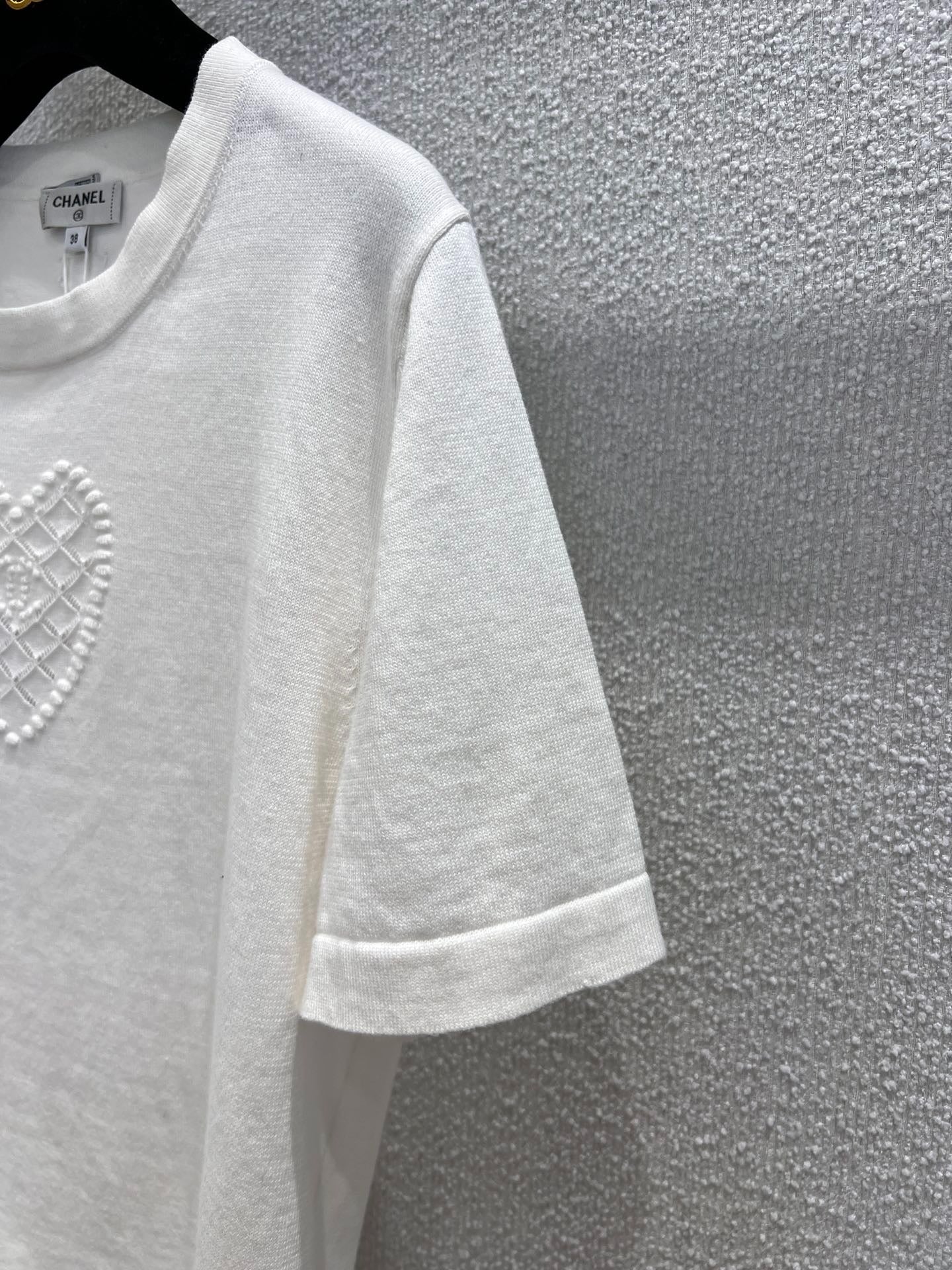 CHANEL T-SHIRT STYLE 86
