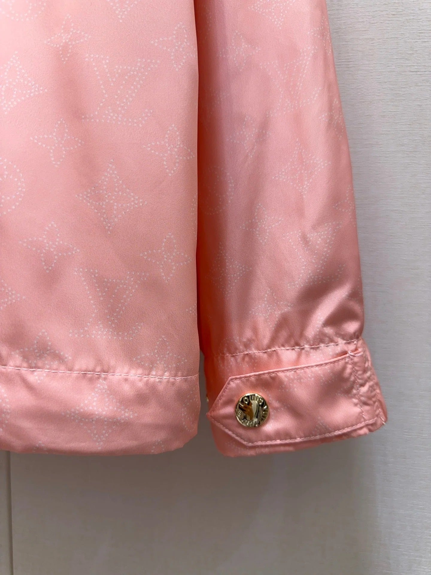 LV 25S HOODED JACKET 0137