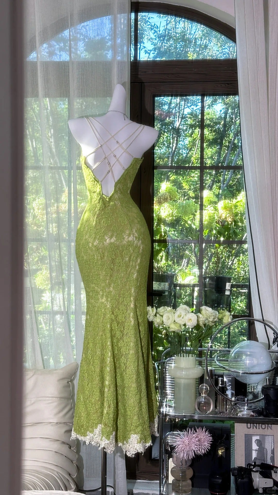 formaldressy--Beautiful and charming calssy green lace long spaghetti strap prom dress gh5590