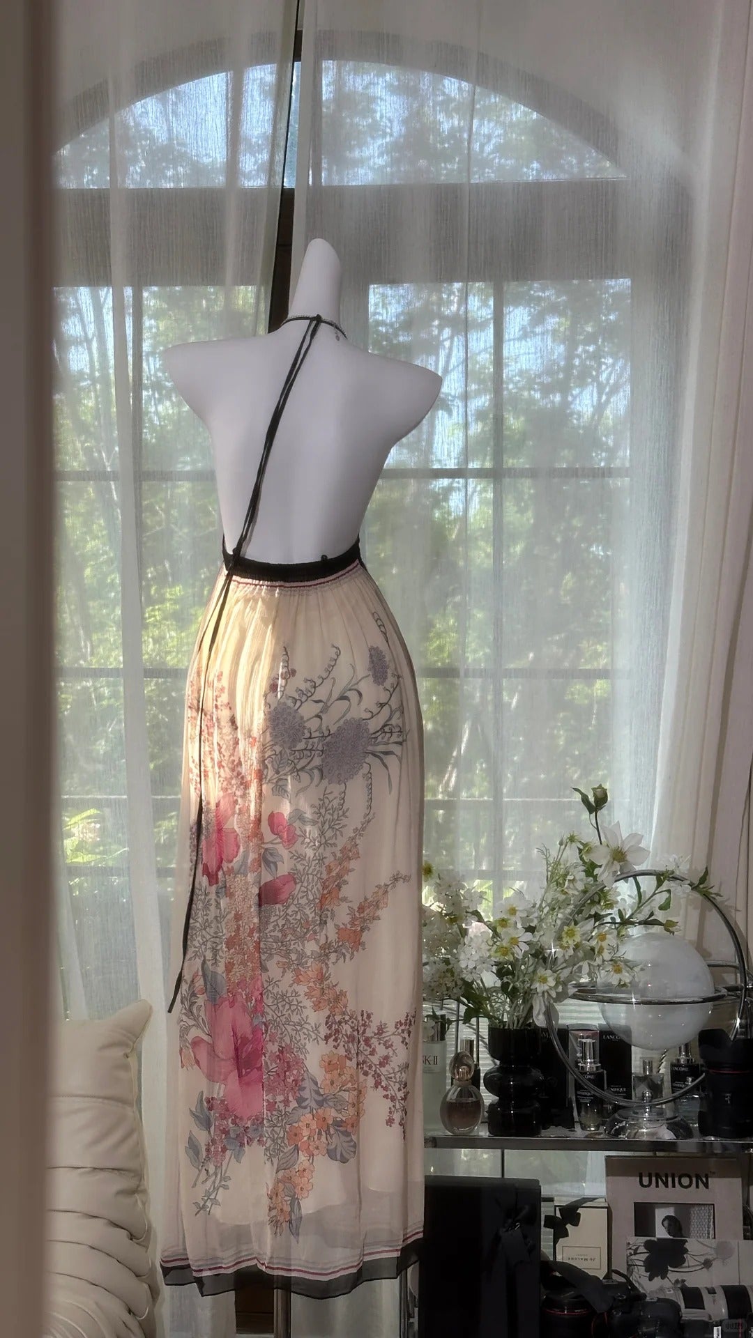formaldressy-Beige Exquisite Floral Backless Halter Long Chiffon Prom dress Evening Dress Party Dress gh5076