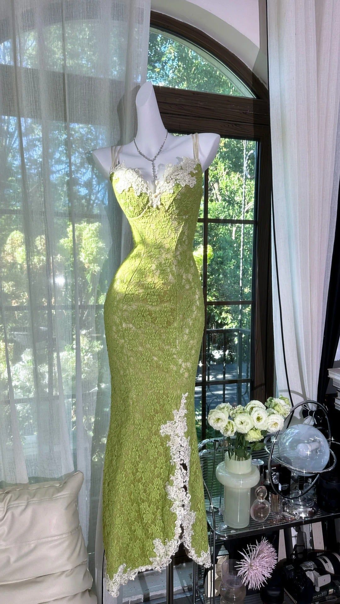 formaldressy--Beautiful and charming calssy green lace long spaghetti strap prom dress gh5590