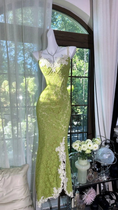 formaldressy--Beautiful and charming calssy green lace long spaghetti strap prom dress gh5590